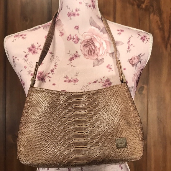 Liz Claborne Handbags - Liz Claborne Purse